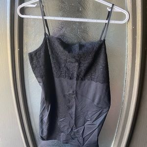 Boutique Essentials womens black lace tank top